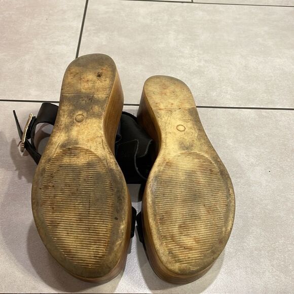 steve Madden woman’s black sandals - Picture 8 of 12